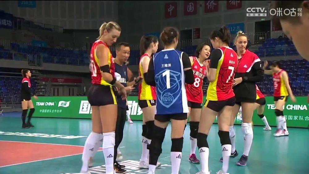 星空·综合体育：
女排联赛第三阶段竞赛日程表出炉！4日开战！(图9)