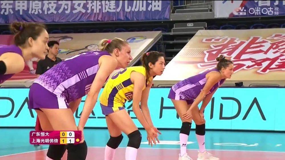 星空·综合体育：
女排联赛第三阶段竞赛日程表出炉！4日开战！(图10)